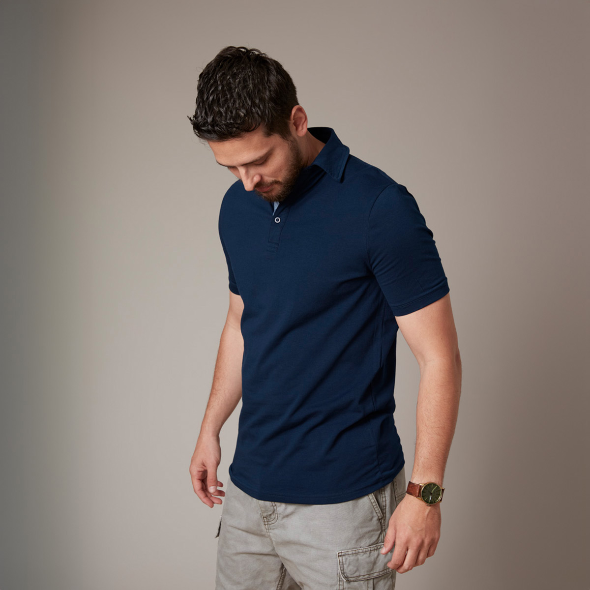 4924-Montauk-Navy-Front-Model-2