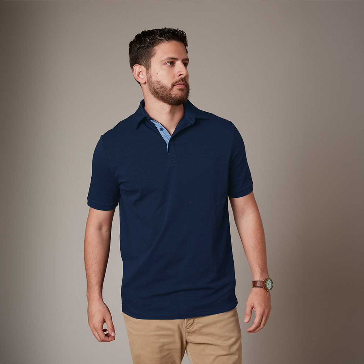 4924-Montauk-Navy-Front-Model